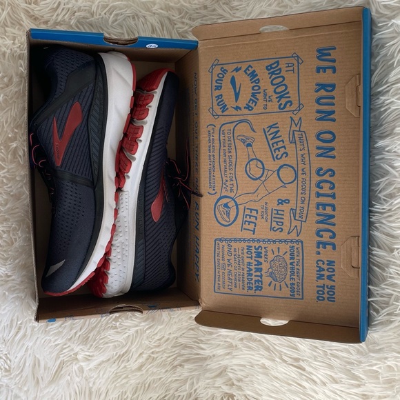 NEW ($156 value) 8.5, Brooks Adrenaline GTS 20 Men’s Sneakers - Picture 3 of 8